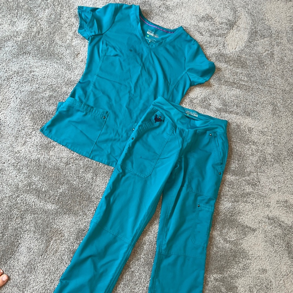 WonderWink Teal Scrub Top & Pant Set - Women's Medical Uniform